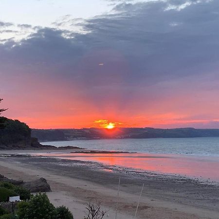 Dolphins Apartment - Spectacular Sea Views Saundersfoot Exterior foto